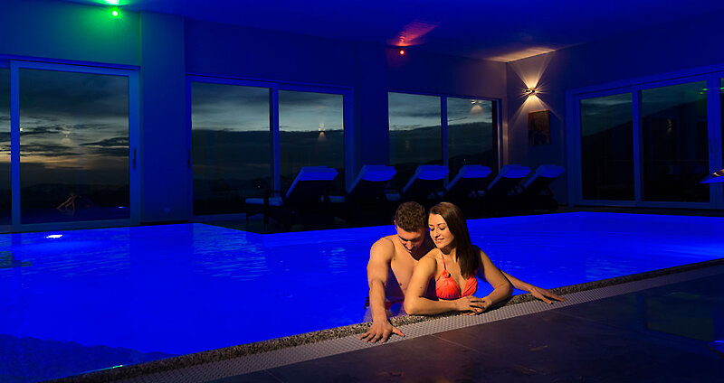Hotel mit Schwimmbad in Bayern, 24 Stunden Pool rund um die Uhr